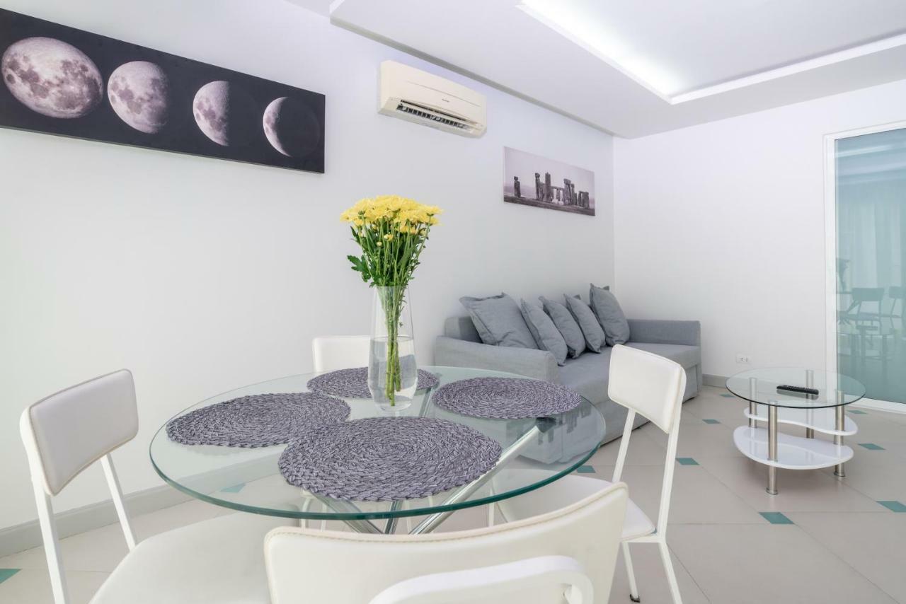 Condor Apartment Nai Harn ภายนอก รูปภาพ